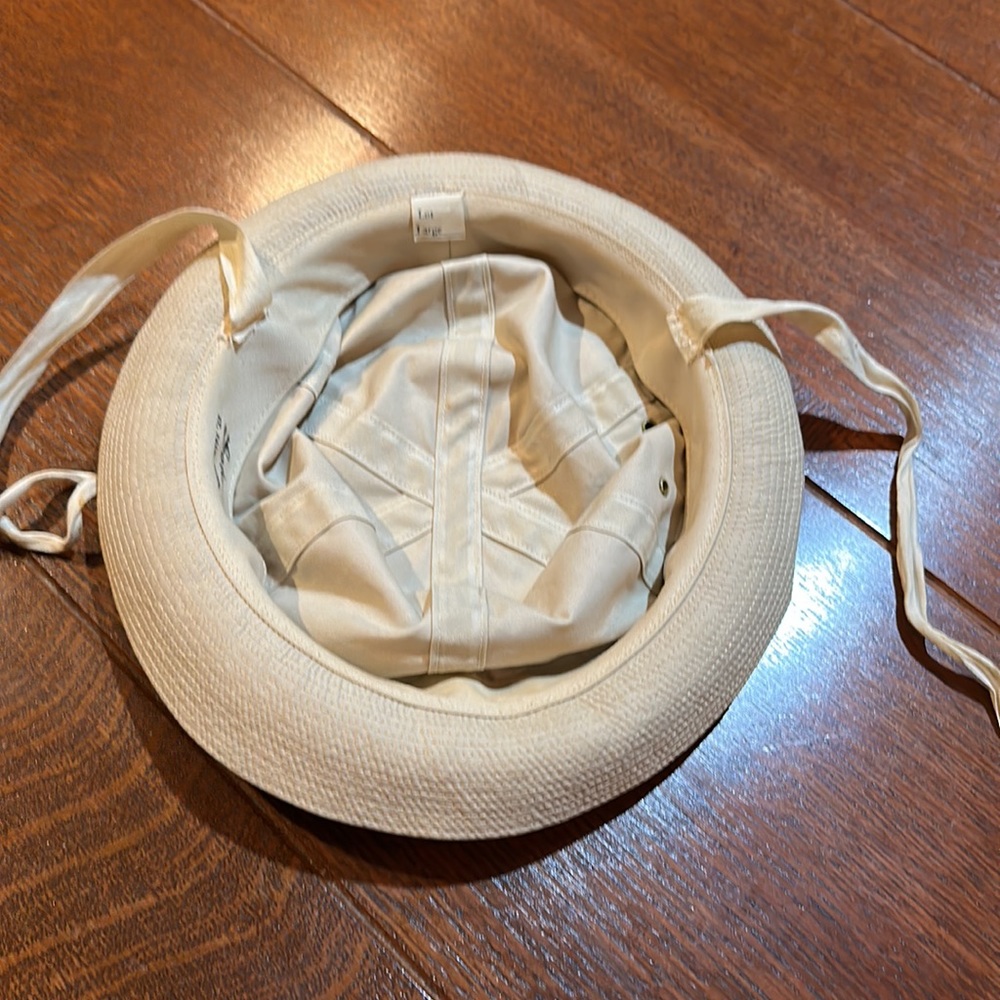 Fun vintage hat - Picture 2 of 4